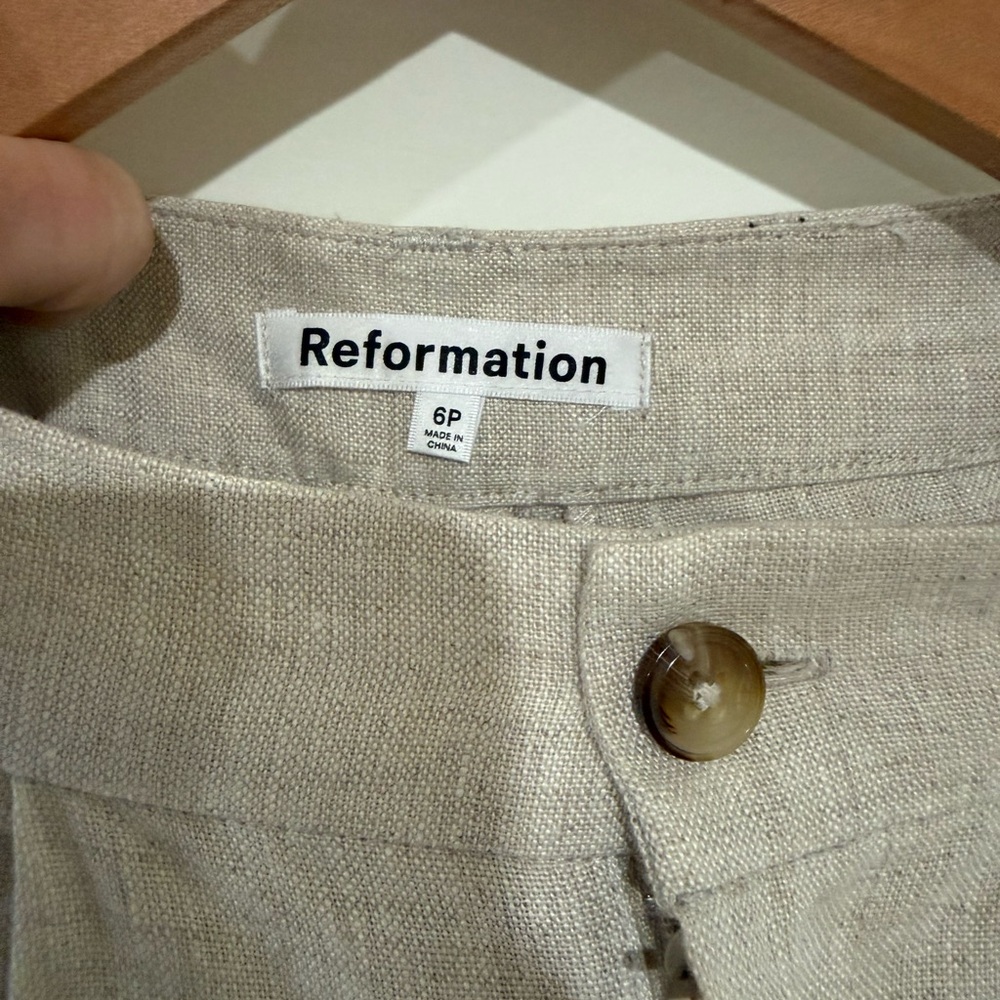 Reformation Light Beige Linen Pants - Picture 3 of 4